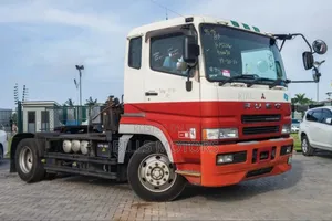 Mitsubishi Fuso 2001 Red