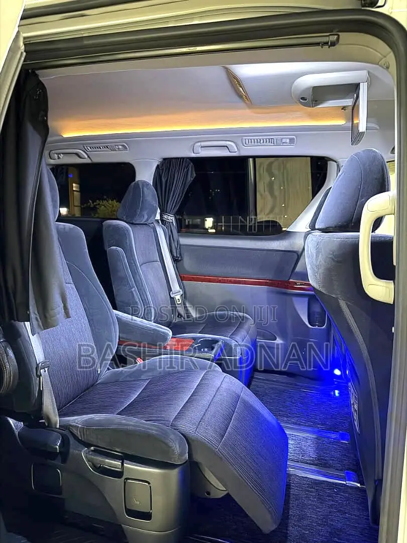 Toyota Alphard 2.4 Petrol FWD 2008 Pearl