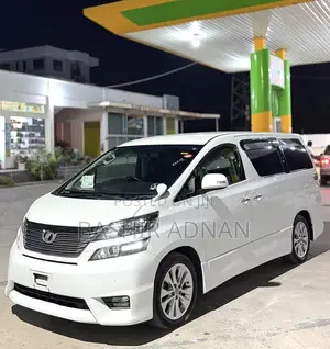 Toyota Alphard 2.4 Petrol FWD 2008 Pearl