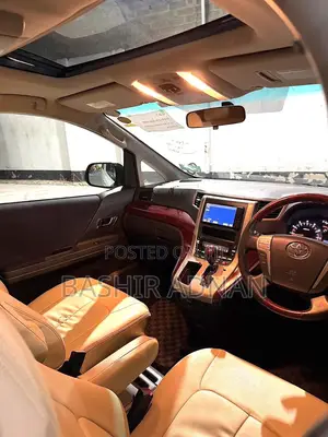 Toyota Alphard 2.4 Petrol FWD 2010 White