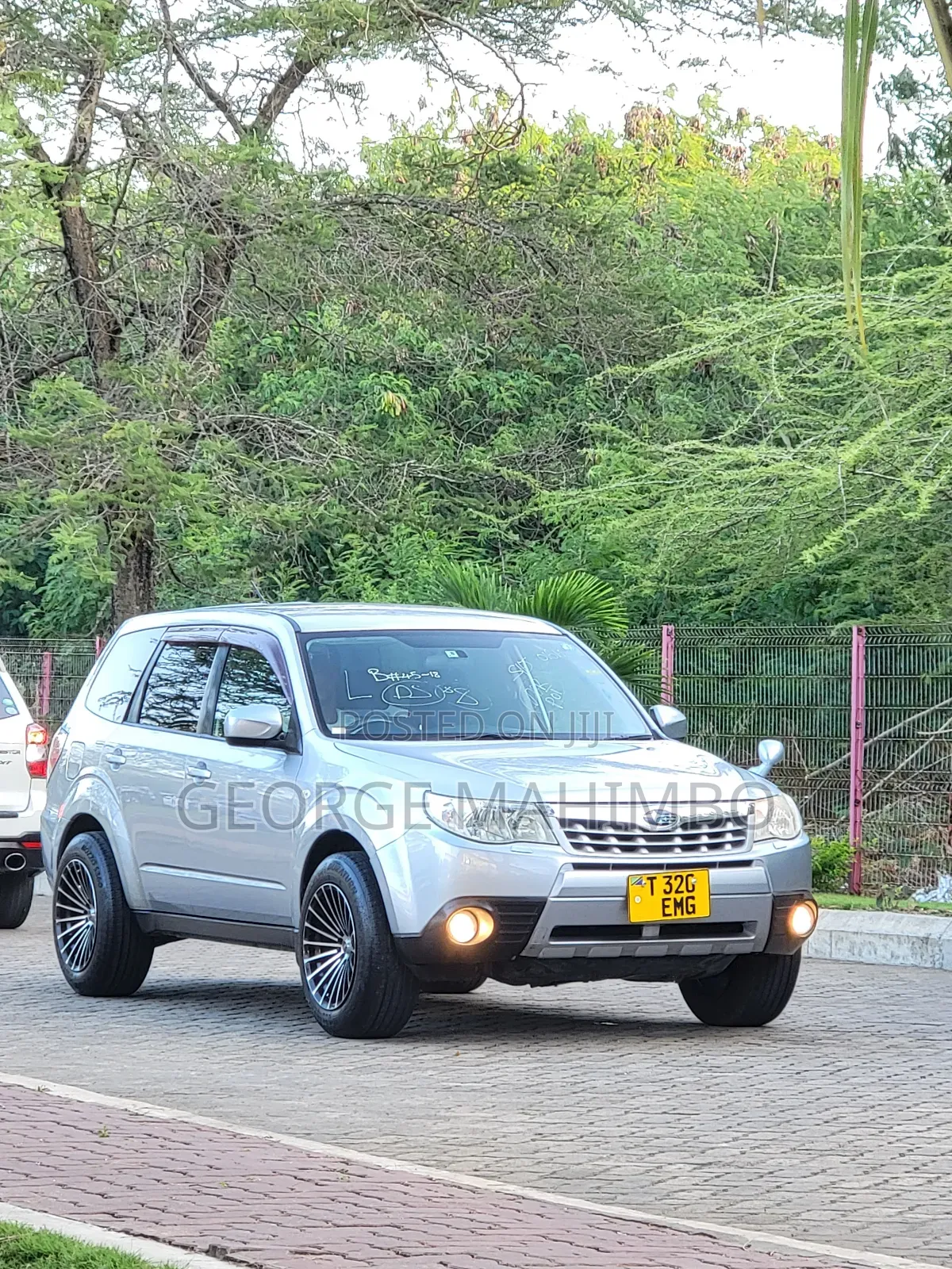 Subaru Forester 2011 Silver