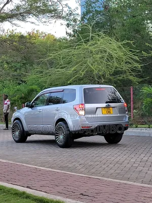 Subaru Forester 2011 Silver