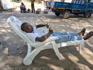 Viti Na Meza Special Kwa Sehemu Ya Mapumziko