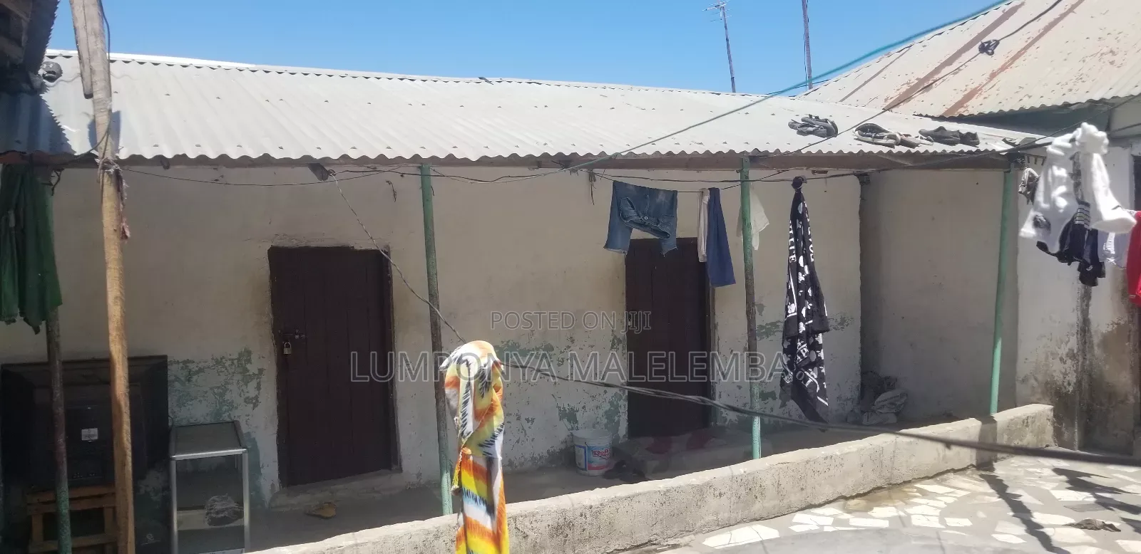 12bdrm House in Machungwa, Temeke for sale