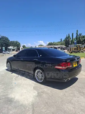 Toyota Crown 2009 Black