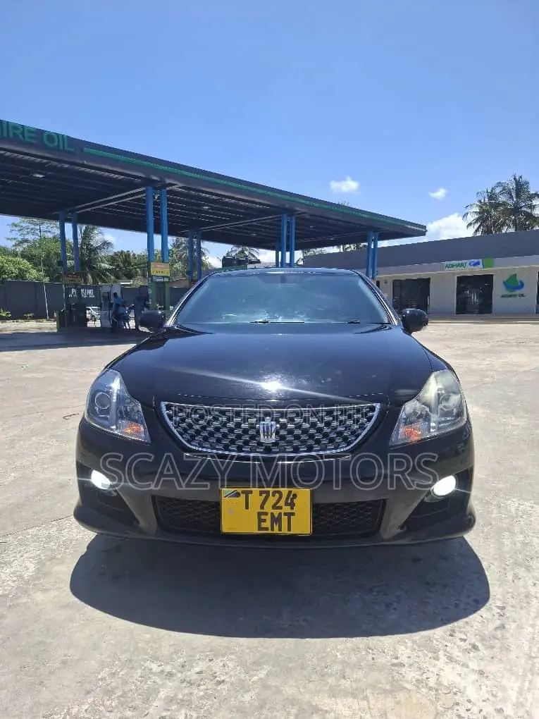 Toyota Crown 2009 Black