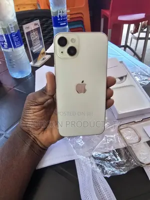 New Apple iPhone 13 128 GB Silver