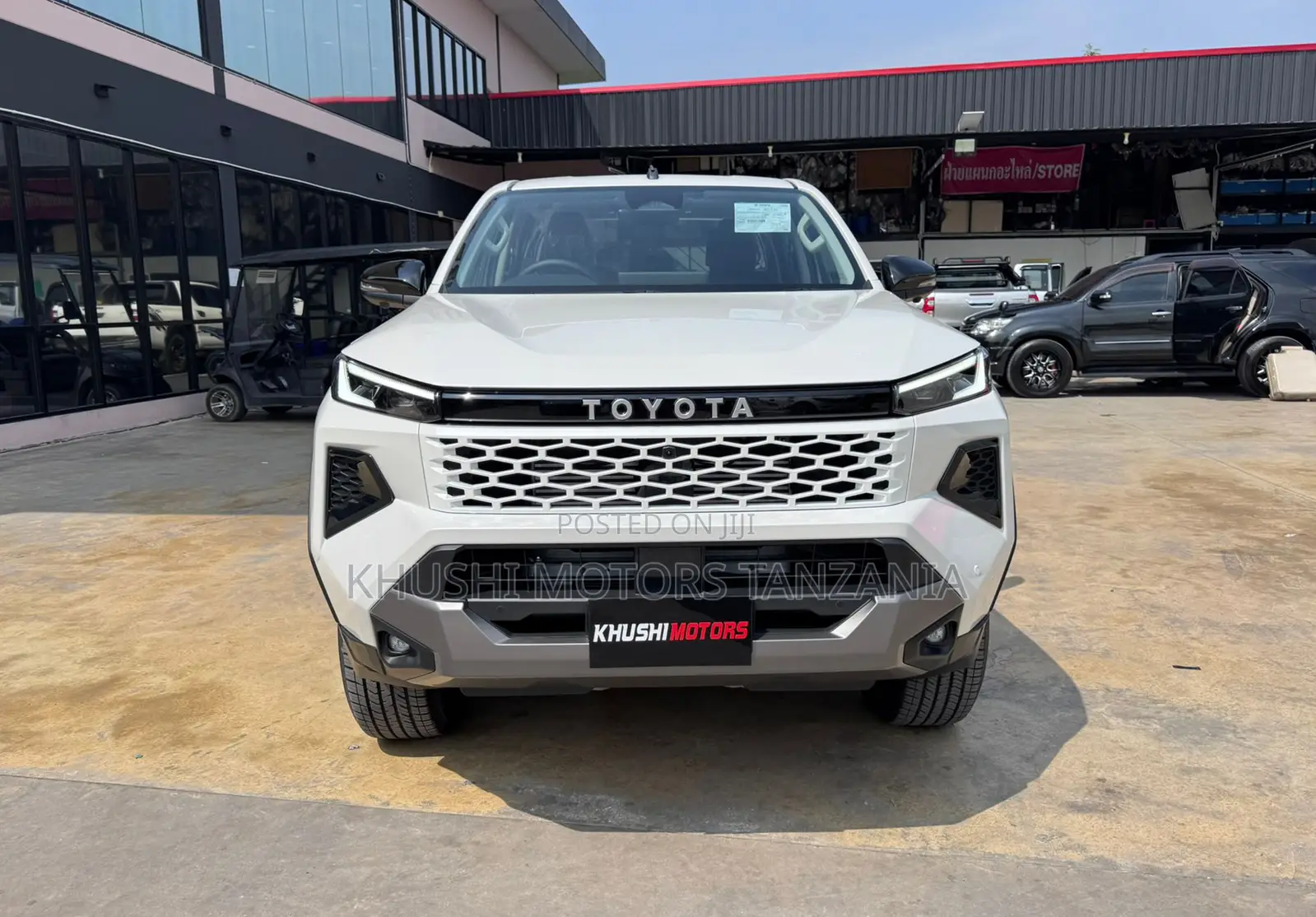 New Toyota Hilux 2025 White