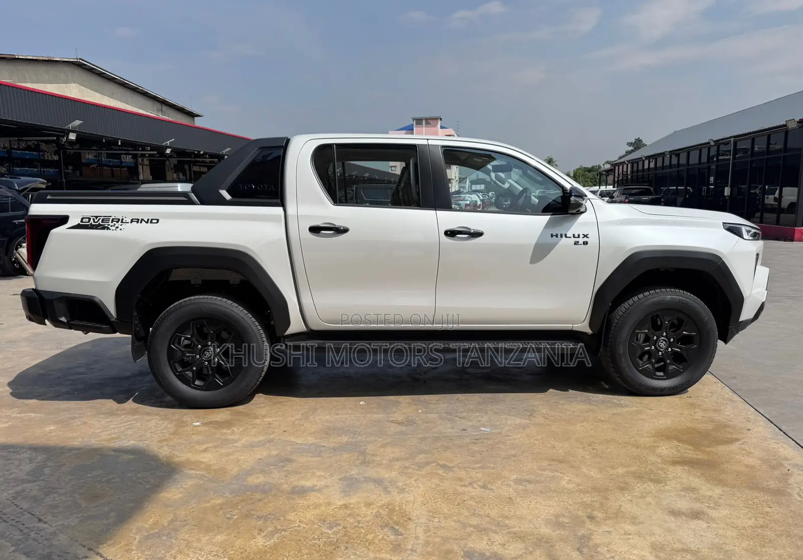 New Toyota Hilux 2025 White