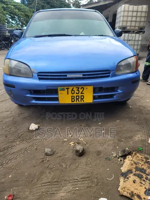 Toyota Starlet 2000 Blue