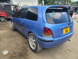 Toyota Starlet 2000 Blue