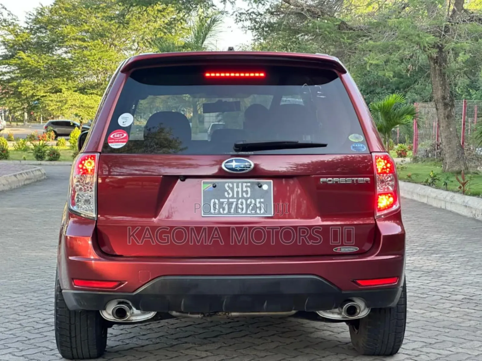 Subaru Forester 2010 Maroon
