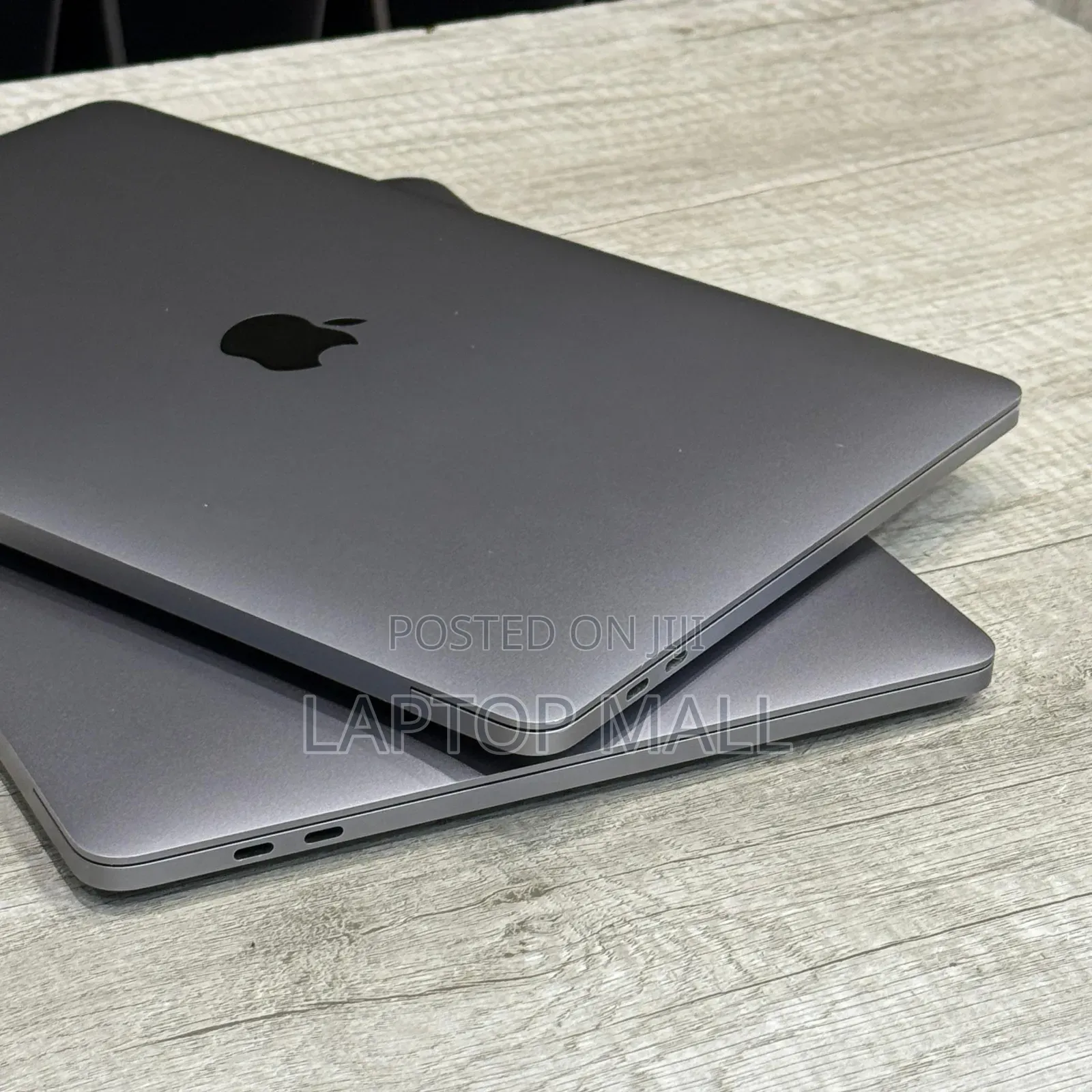 Laptop Apple MacBook 2020 16GB Apple M1 SSD 512GB