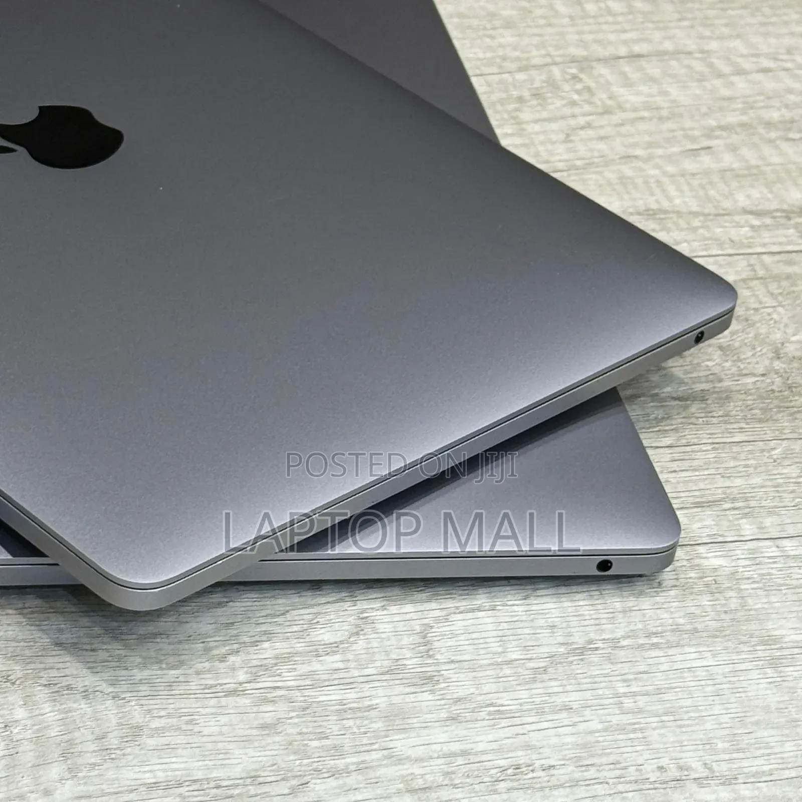 Laptop Apple MacBook 2020 16GB Apple M1 SSD 512GB