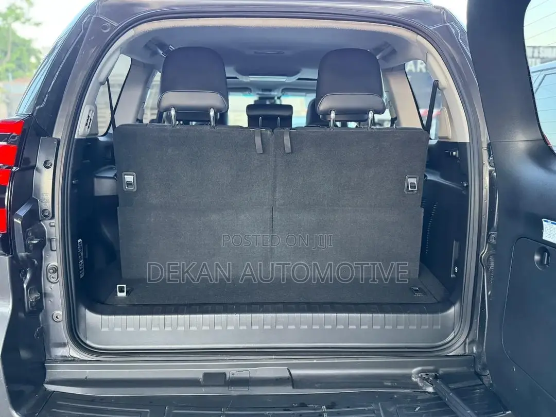 Toyota Land Cruiser Prado 2.8 2021 Gray