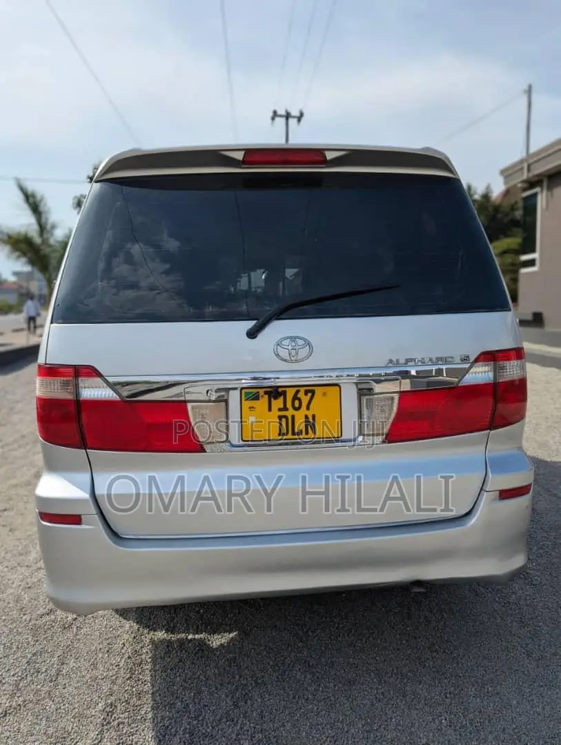 Toyota Alphard 2005 Silver