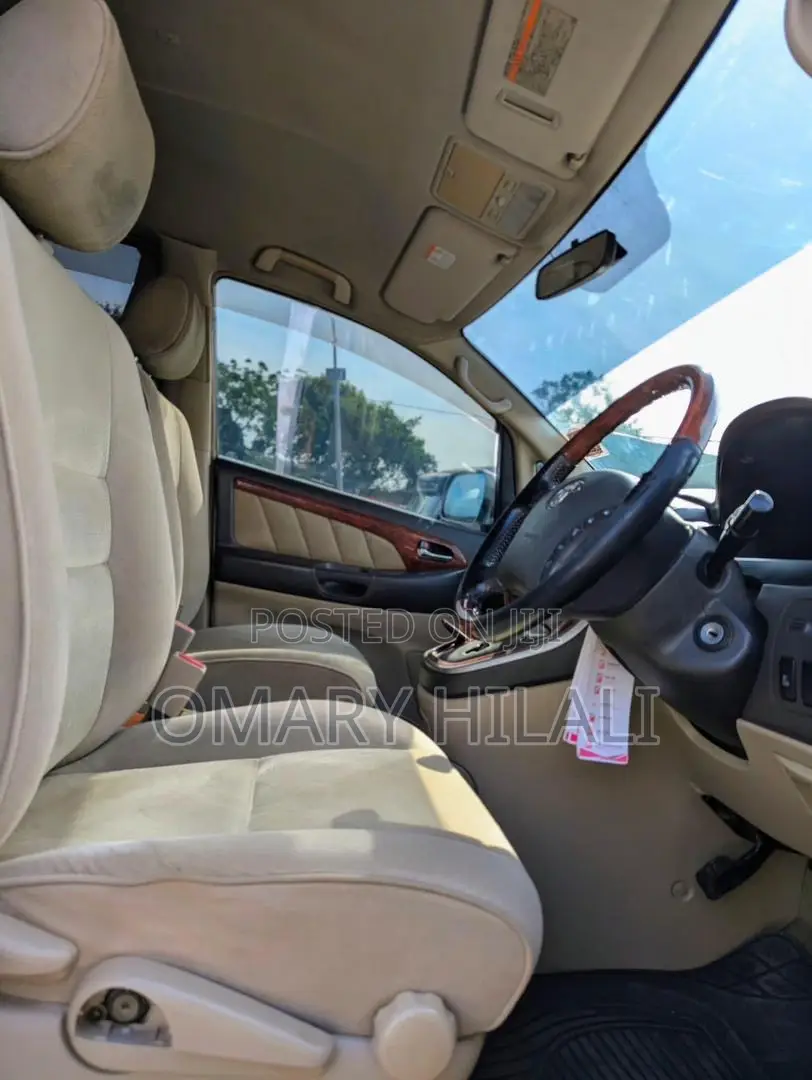 Toyota Alphard 2005 Silver