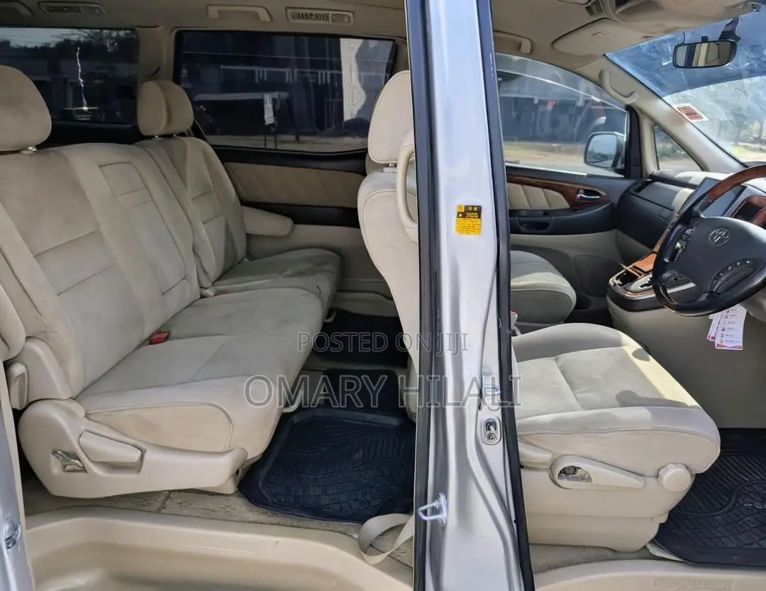 Toyota Alphard 2005 Silver