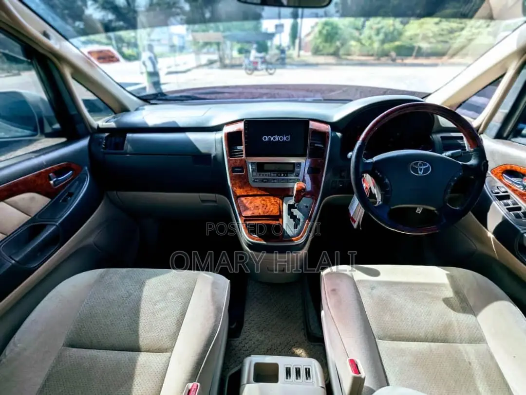 Toyota Alphard 2005 Silver