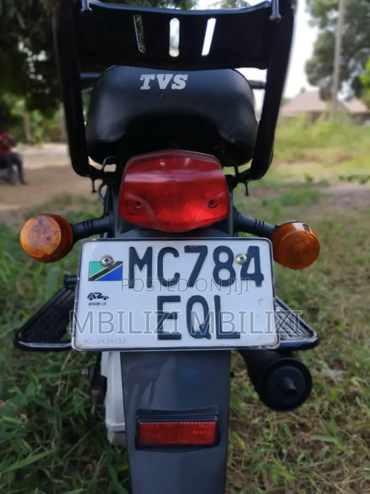 TVS HLX 125 2025 Black