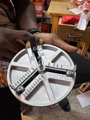 Kifaa Cha Kuchimba Mashimo Kwa Gypsum Board Na Mbao (45mm–130mm)
