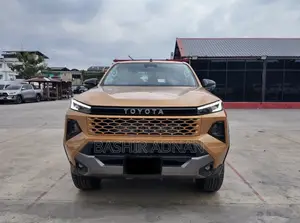 New Toyota Hilux 2025 Orange