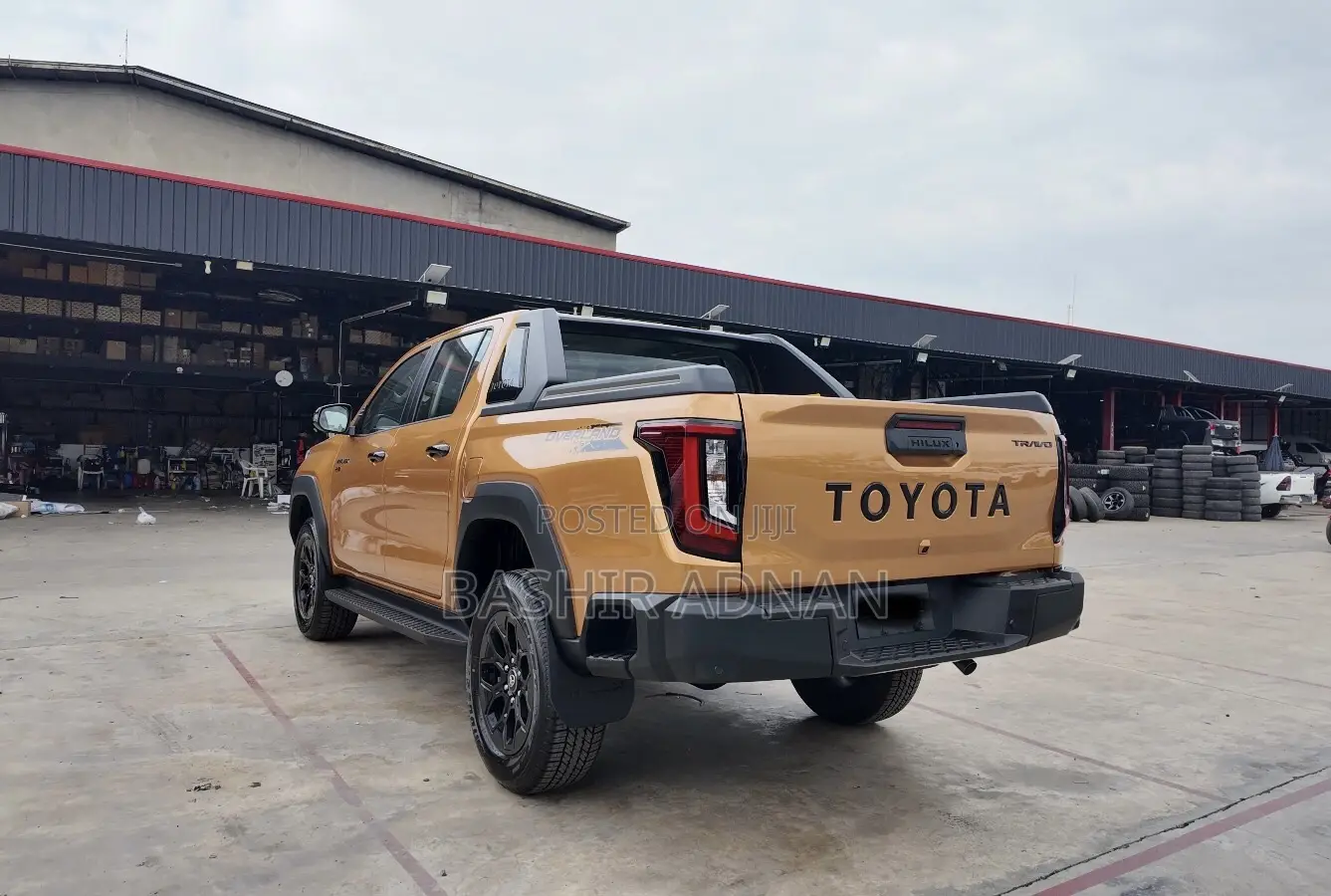New Toyota Hilux 2025 Orange