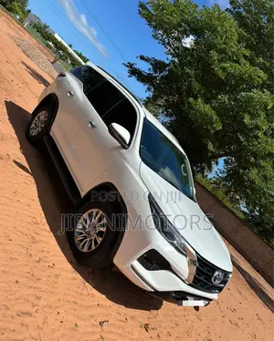 Toyota Fortuner 2.8 D AWD 2023 White