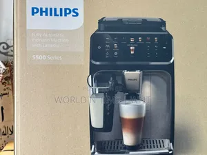 Philips 5500 Series Fully Automatic Espresso Machine - Lattego