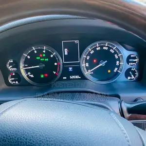 Toyota Land Cruiser 4.6 V8 ZX 2017 White