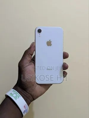 Apple XR 128 GB White