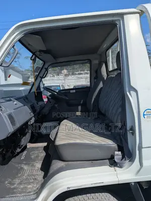 Toyota Dyna 1998 White