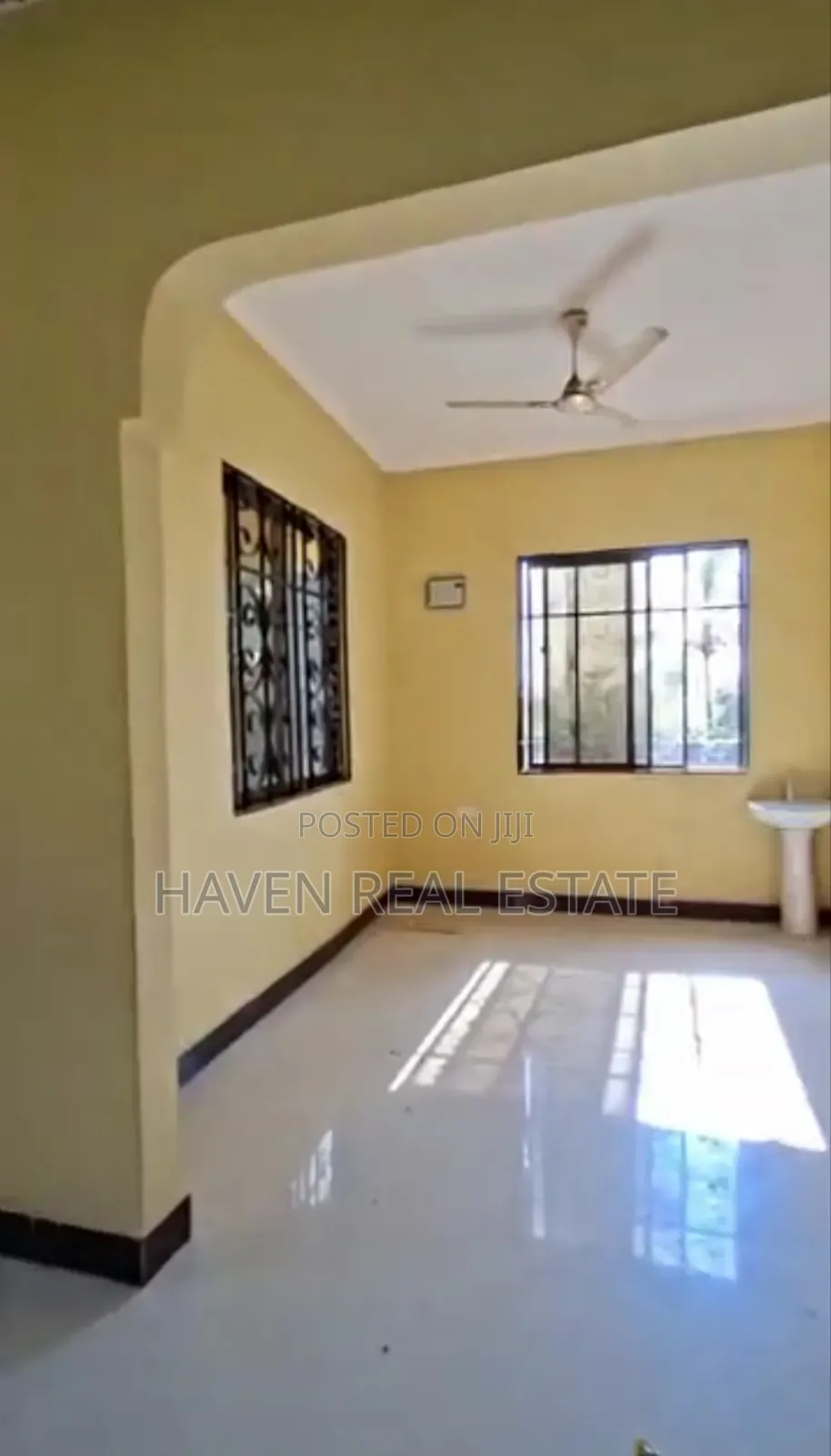 4bdrm House in Goba for sale
