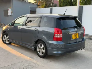 Toyota Wish 2003 Gray