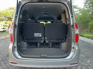 Toyota Noah 2008 Silver