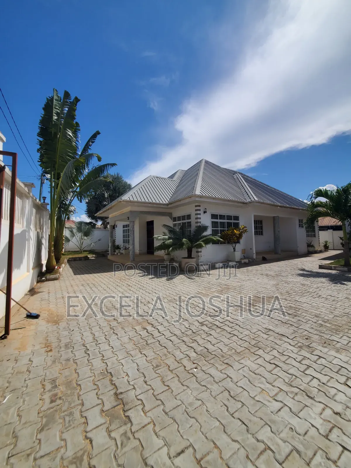 3bdrm House in Excela Joshua, Goba for sale