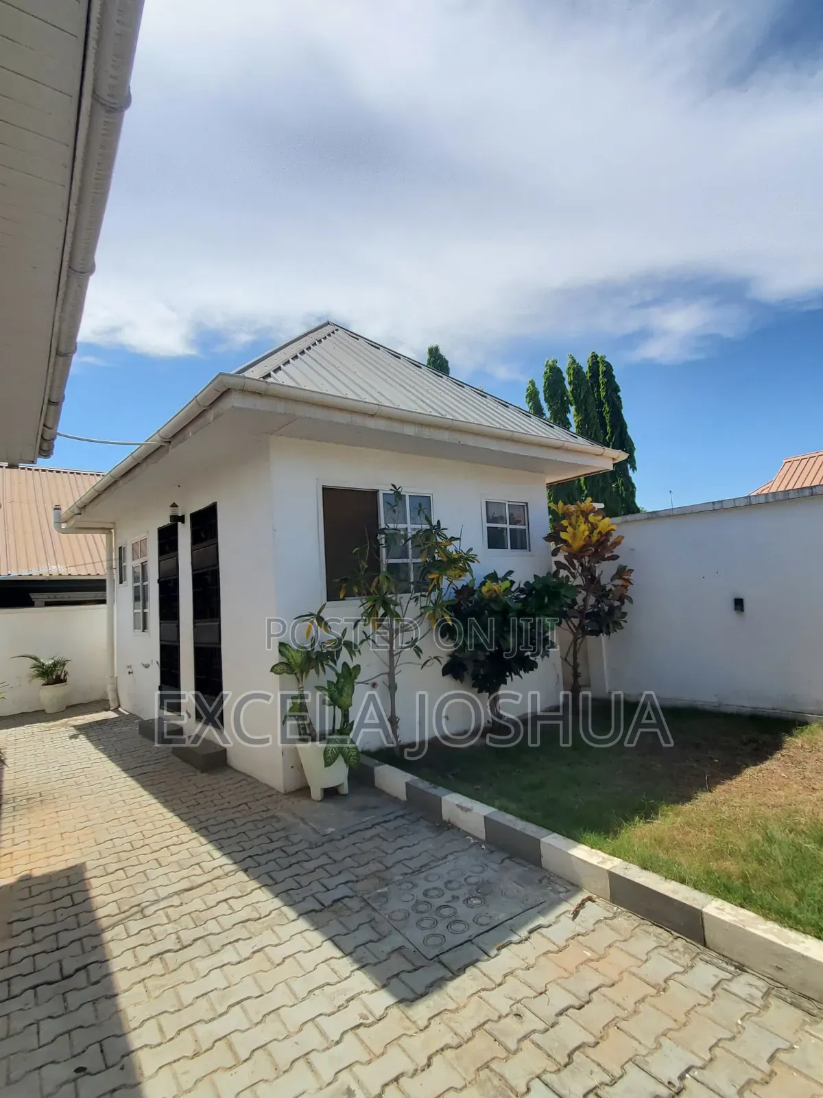 3bdrm House in Excela Joshua, Goba for sale
