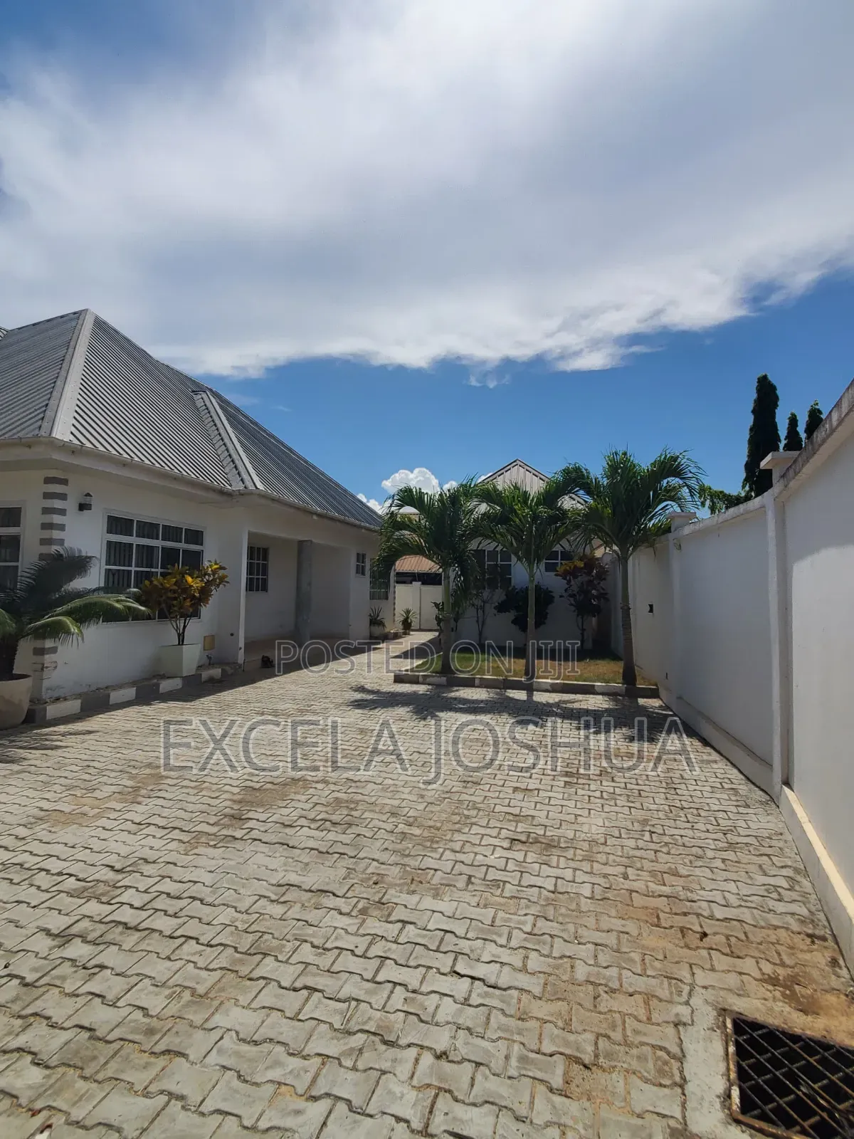 3bdrm House in Excela Joshua, Goba for sale