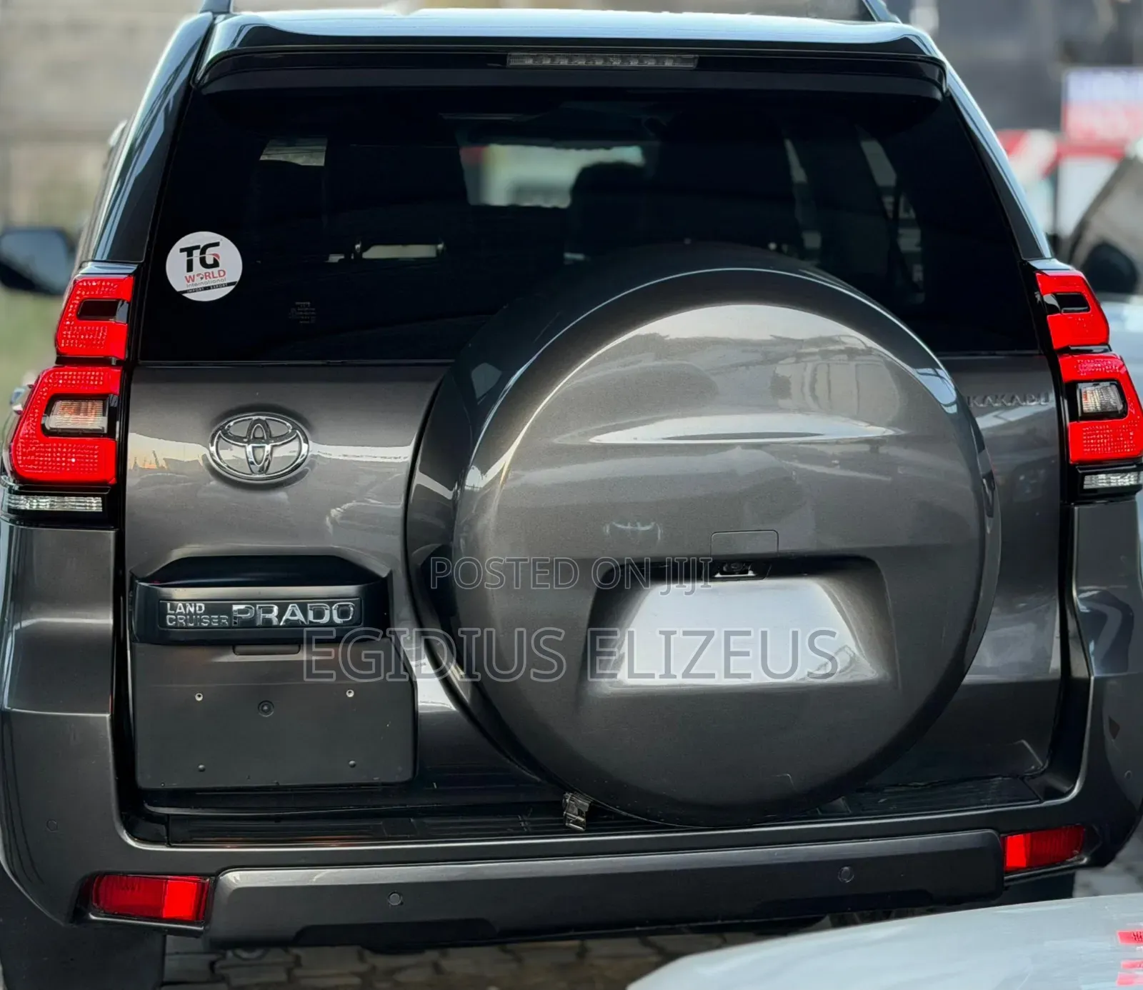 Toyota Land Cruiser Prado 2021 Gray