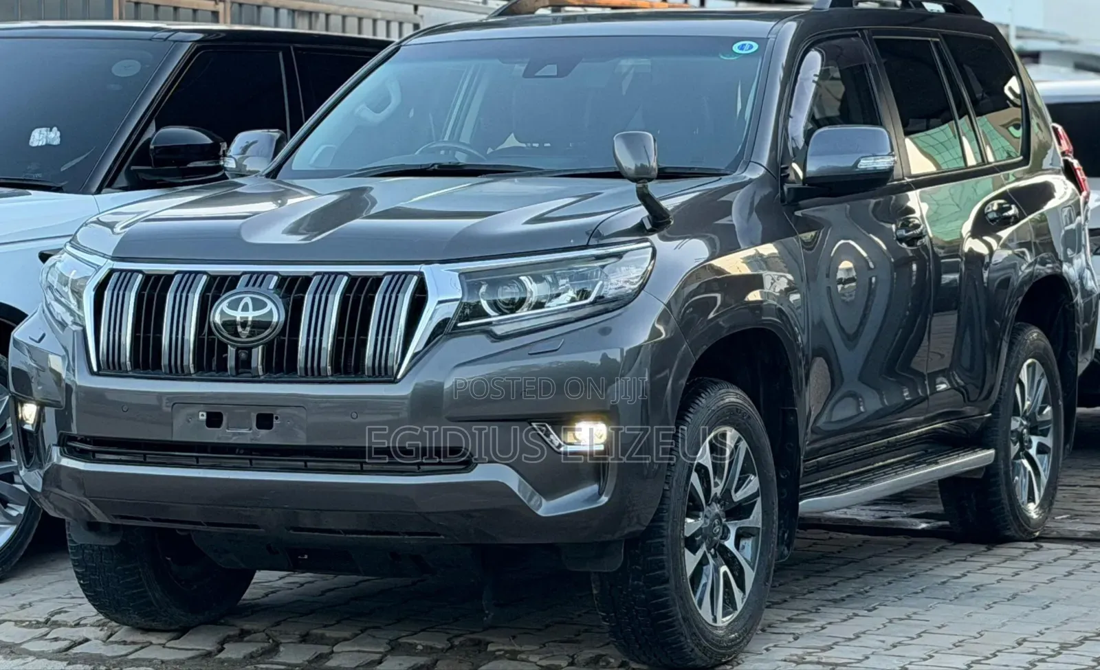 Toyota Land Cruiser Prado 2021 Gray