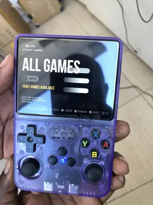R36s Retro Handheld Game Console - 3.5 Inch