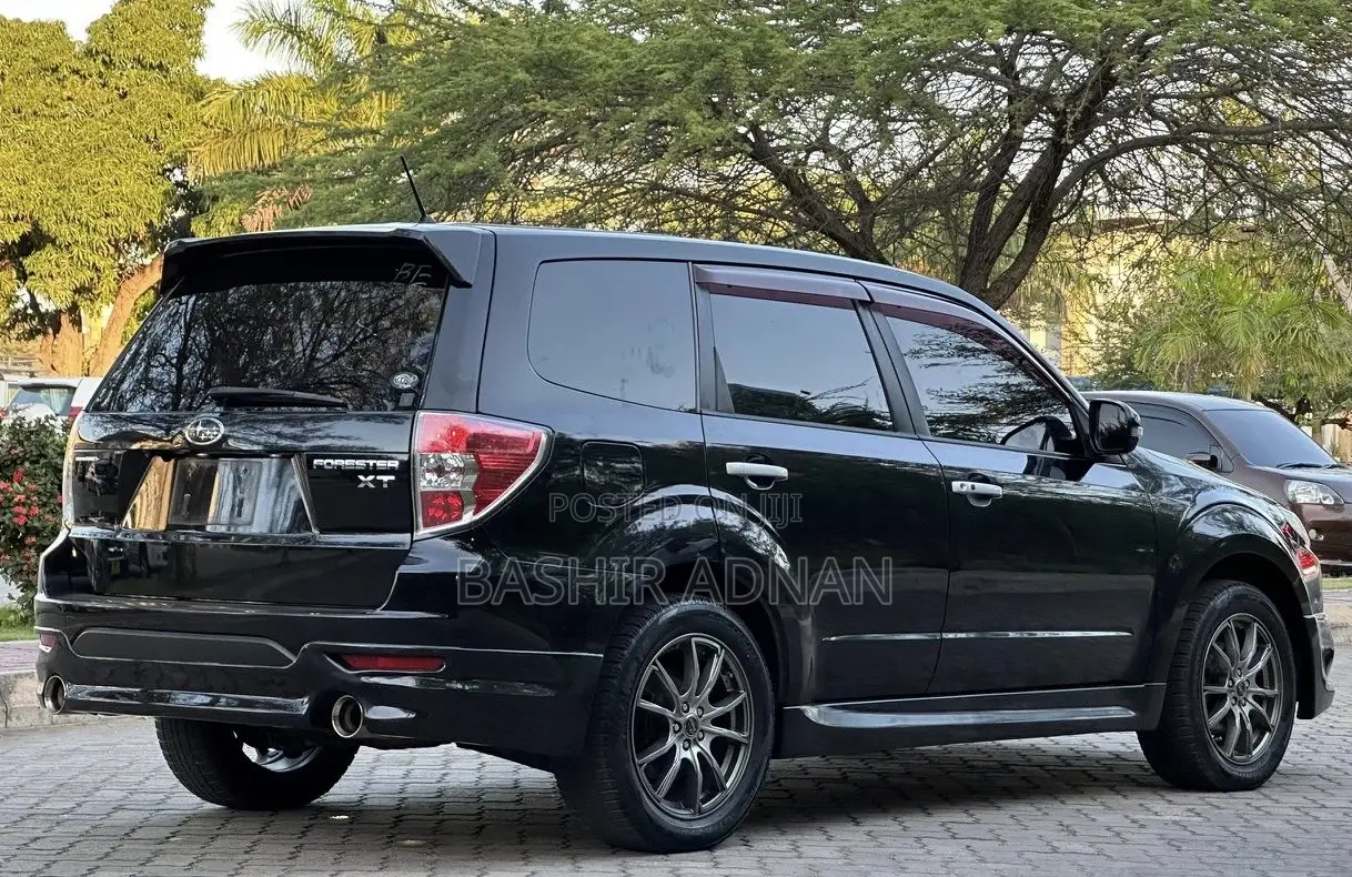 Subaru Forester 2012 Black