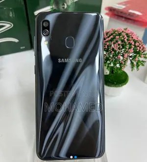 Samsung Galaxy A30 64 GB Black