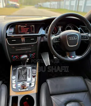 Audi A5 2.0T Premium 2011 Black