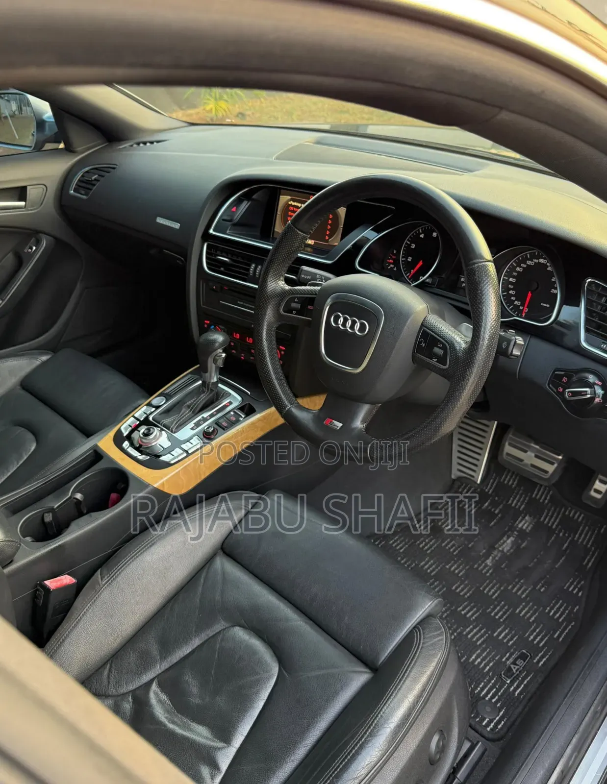 Audi A5 2.0T Premium 2011 Black