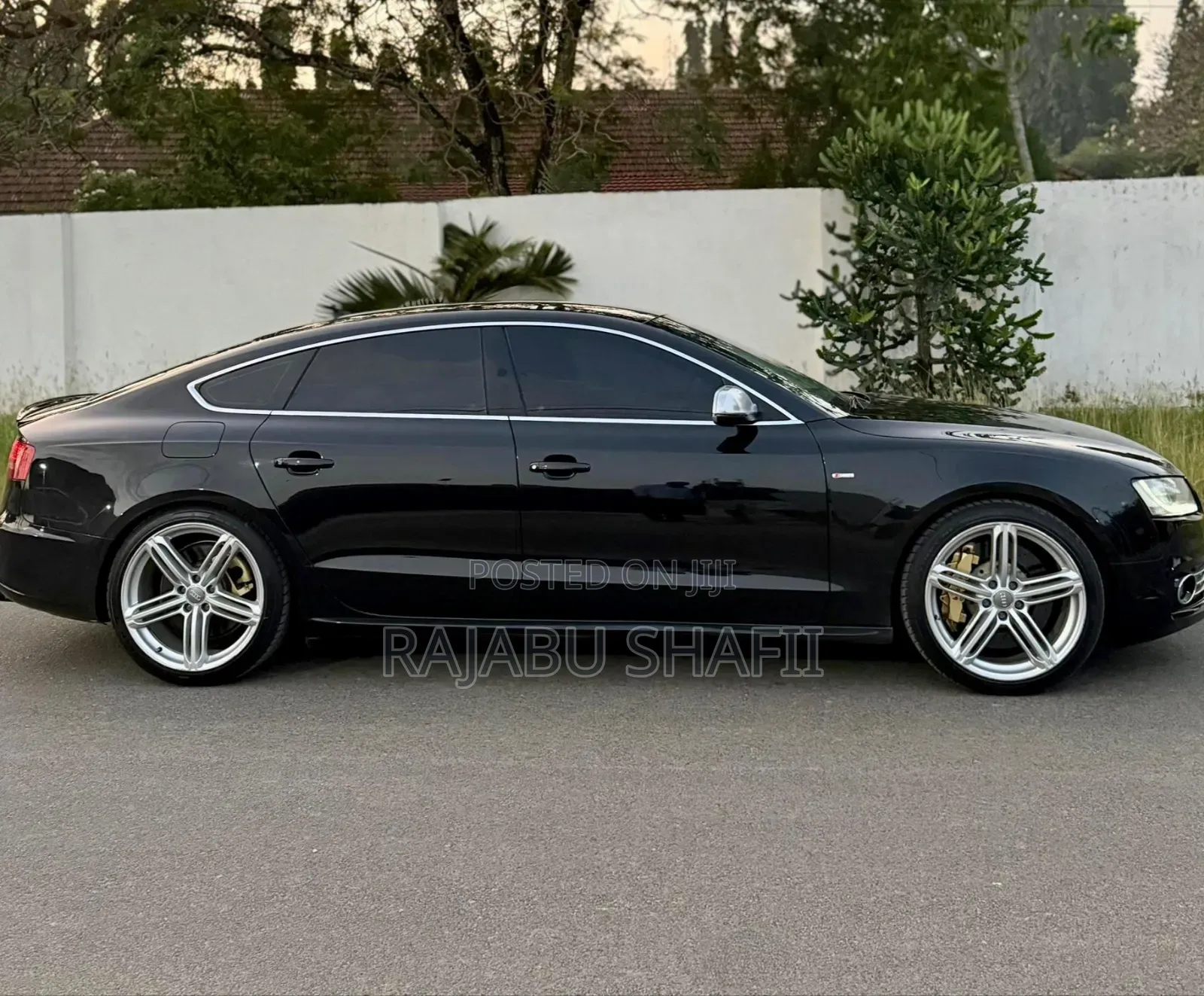 Audi A5 2.0T Premium 2011 Black