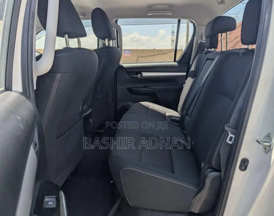 Toyota Hilux Revo Double Cab Deisel 2.4 AWD 2022 Pearl