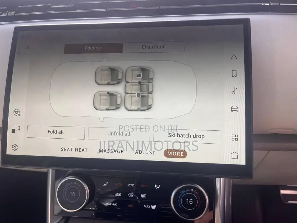 Land Rover Range Rover Vogue 2024 Gold