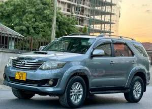 Toyota Fortuner 2013 Gray