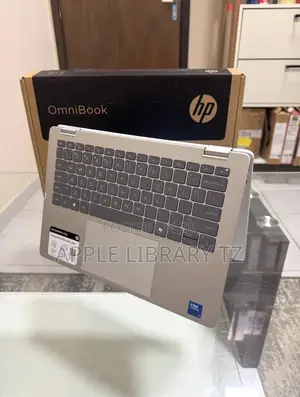 New Laptop HP OmniBook 5 Flip 8GB Intel Core i5 SSD 512GB